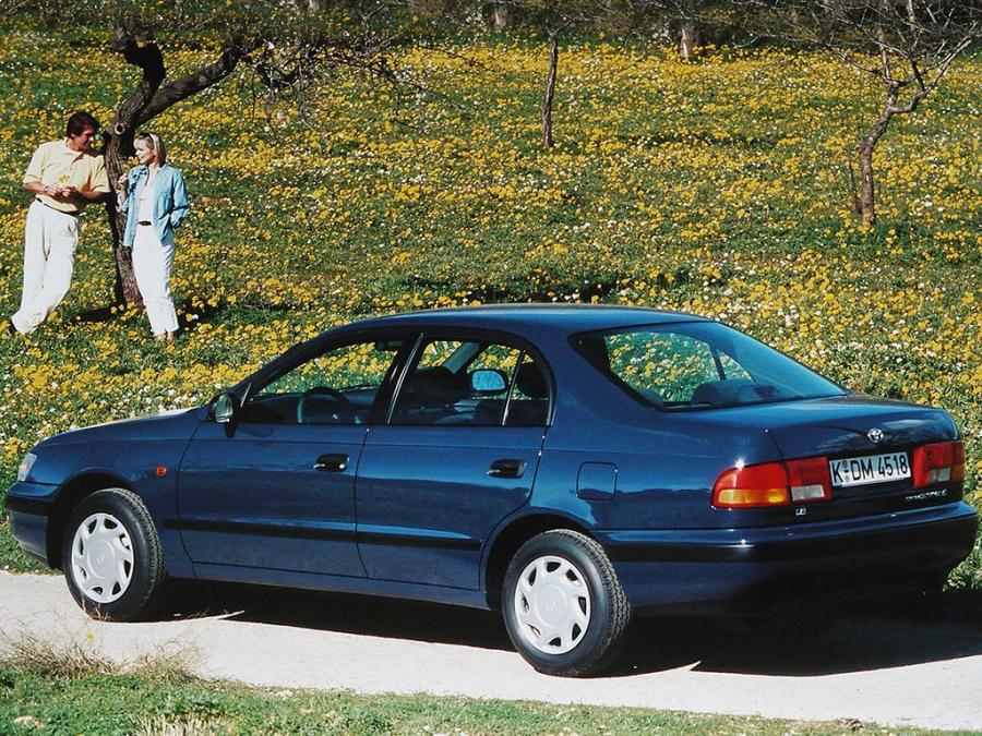  Toyota Carina E 1996 года  (фото 2 из 7)